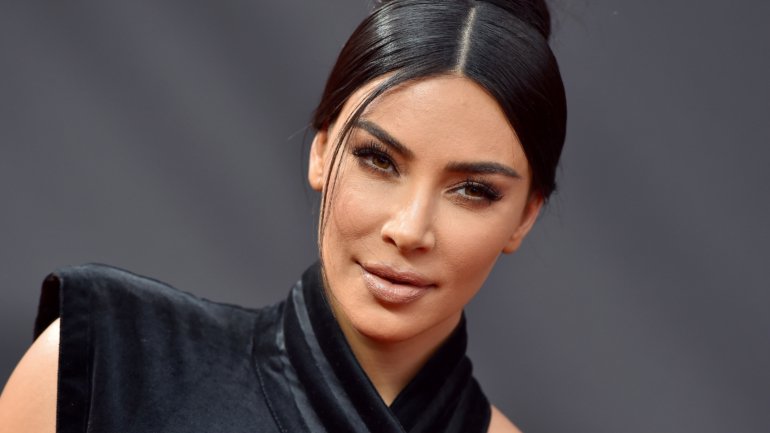 Kim Kardashian West é oficialmente bilionária. Coty compra 20% da KKW Beauty por 200 milhões