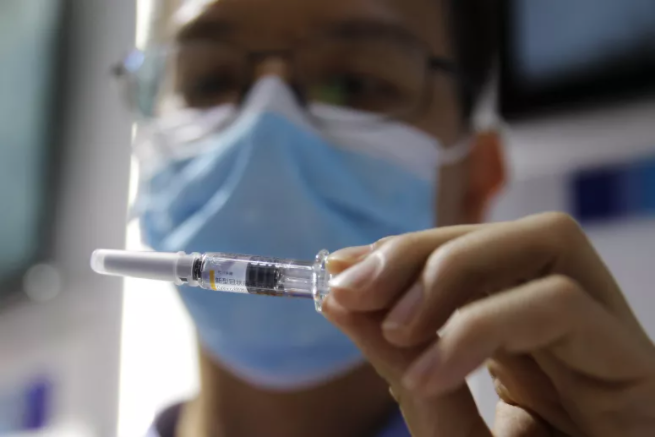 China pode começar a vacinar cidadãos antes do final do ano